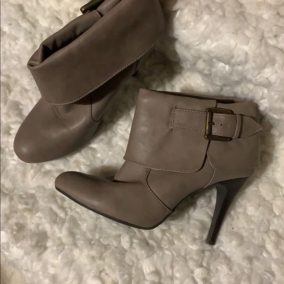 New Direction booties - Picture 6 of 8